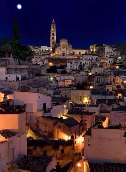 L'Angolo Di Frima Matera Luaran gambar